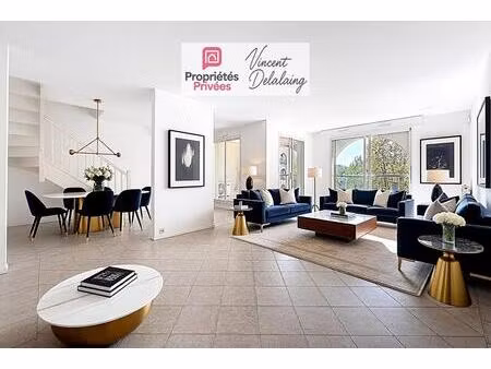 appartement de standing avec terrasses et places de parking