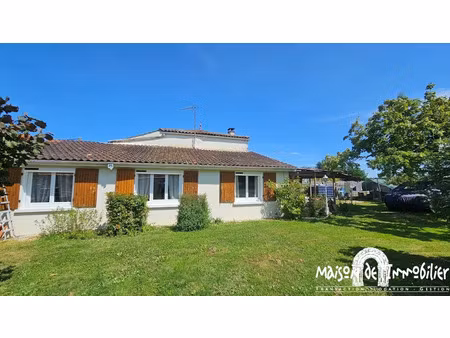 vente maison 6 pièces 132 m² à val-de-cognac (16370)  181 900 €