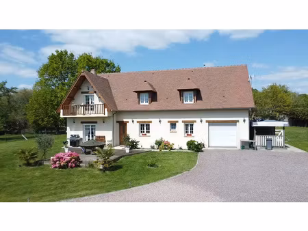 maison de 154 m2  7 pièces dont 5 chambres