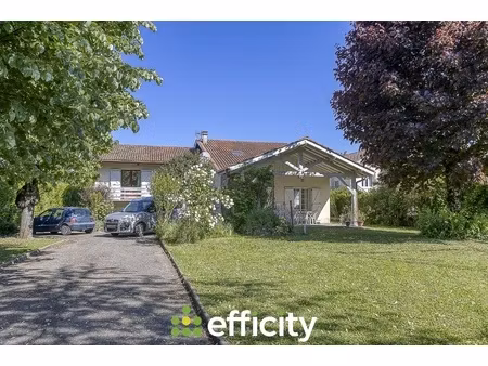 maison 7 pièces - 215 m²