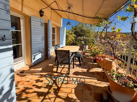 belle villa proche centre ville  au calme et vue dominante