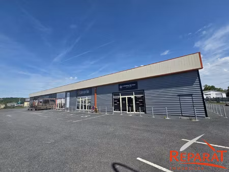 location local commercial 190m² malemort 19360