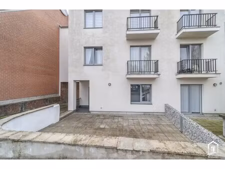 mooi afgewerkt gelijkvloers appartement te nieuwerkerken (aalst)