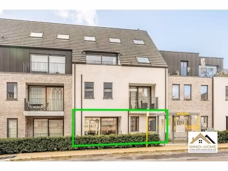 gelijkvloers appartement met twee terrassen