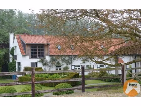 halle – charmante woning met stallen op 1 15ha aan hallerbos
