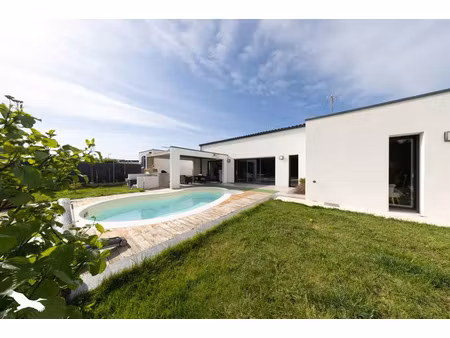 vente maison 6 pièces 150 m² la roche-sur-yon (85000)