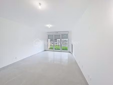 appartement de 60 40 m² à combs-la-ville