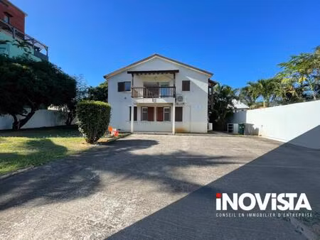 centre ville  proche du bvd du front de mer  immeuble de bureau indépendant ou règne calme