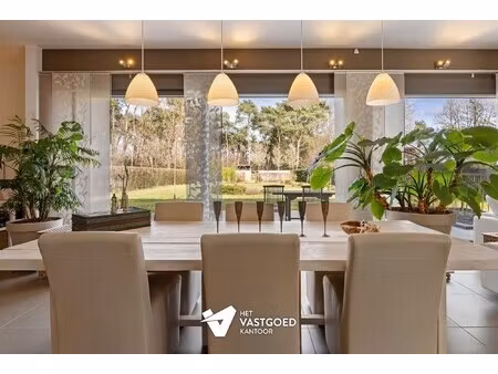 prachtige  ruime en energiezuinige woning op mooi perceel