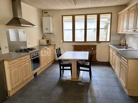 maison de 96 m² à pont-saint-pierre