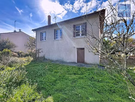 maison proche toutes commodités  3 chambres  garage et jardin clos