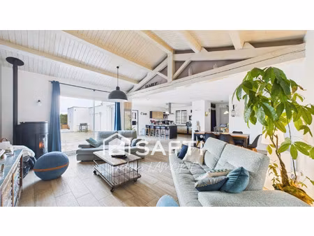 vente maison 6 pièces 150 m² la rochelle (17000)