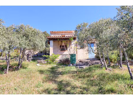 vente villa 6 pièces  140.00m²  esparron