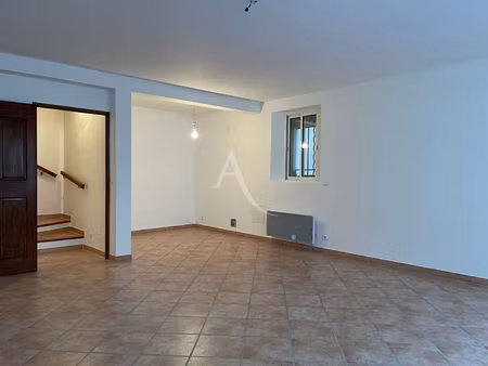vente maison de village 3 pièces  74.00m²  riez
