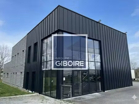 location local d'activités 455 m²