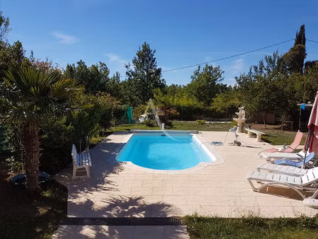 vente villa 6 pièces  170.00m²  régusse