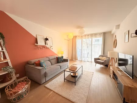 t3 meublé bassins à flots résidence sécurisée avec extérieur