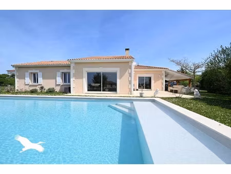 vente maison 5 pièces 140 m² à villebois-lavalette (16320)  270 810 €