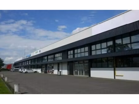 location entrepôt 1 502 m²