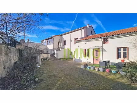 vente maison 165 m² à vensat (63260)  249 000 €