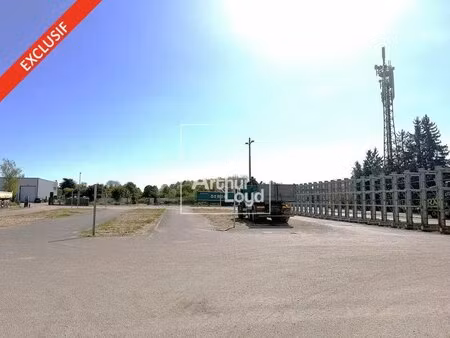location local d'activités 1 260 m²