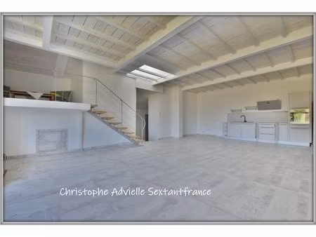 grange entièrement rénovée  vie de plain pied sur 1200 m2 de terrain dans cadre campagne