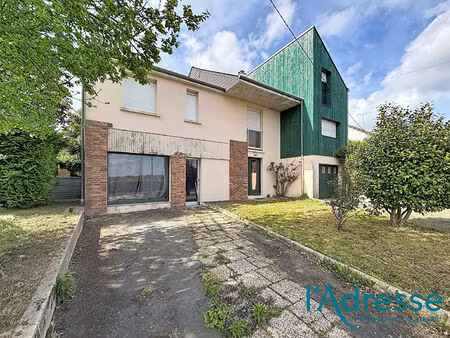 vente maison 7 pièces  173.00m²  montenay