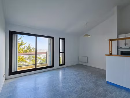 location appartement 3 pièces 54 m² à la rochelle (17000)