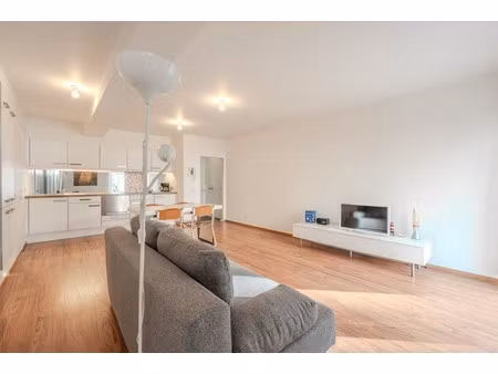 appartement te koop in nieuwpoort met 2 slaapkamers