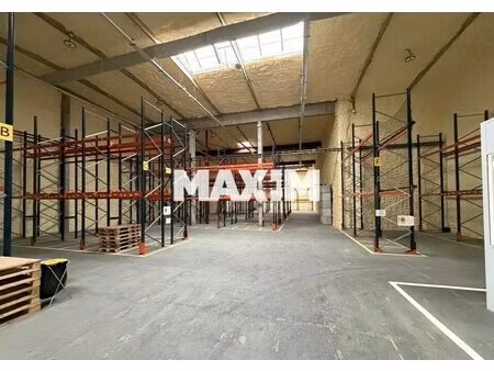 location local d'activités 981 m² à 2 855 m²