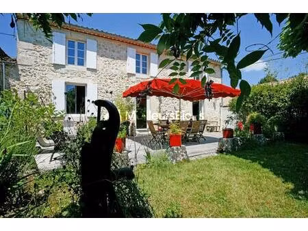 havre de fraicheur  de pierre et de confort