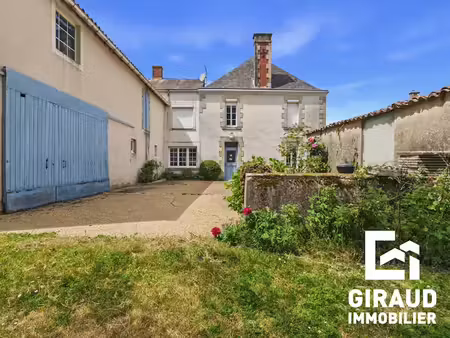 vente maison 12 pièces 312 m² à thouarsais-bouildroux (85410)  230 000 €