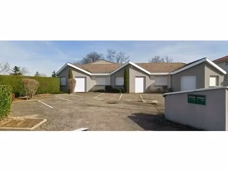 location local d'activités 320 m²