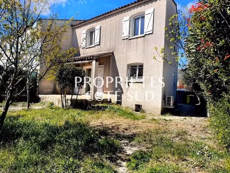 villa 4 pièces avec jardin à entraigues-sur-la-sorgue