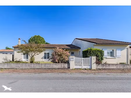 vente maison 5 pièces 188 m² à vayres (33870)  290 850 €