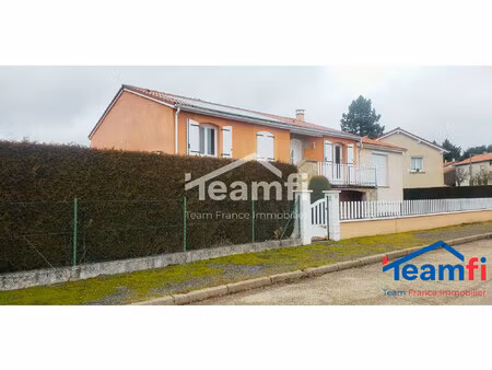 saint-didier-en-velay : villa rénovée de 121 m² sur terrain d