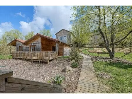 propriété de charme avec activité touristique au cœur du pilat