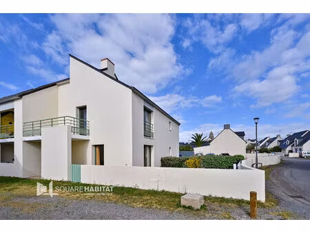 batz sur mer bourg : appartement t2 de 42m² avec jardinet  terrasse et parking privé