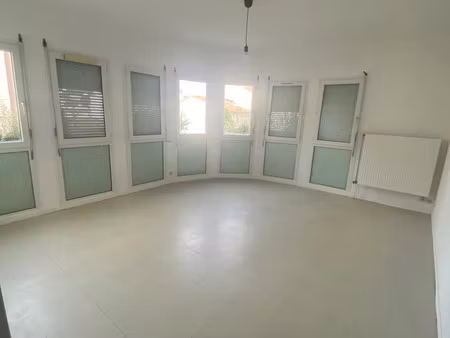 t2 10 rue bouillet 42000 saint-etienne