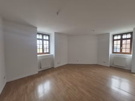 location appartement 4 pièces 84m² armentieres 59280