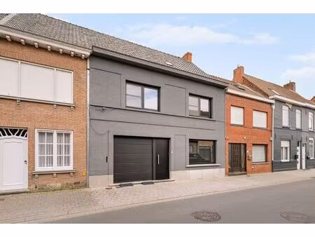 huis te koop in poperinge met 3 slaapkamers