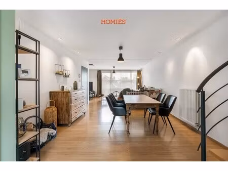 rustige duplex met 2/3 slpk  terras en 2x parking te wilsele