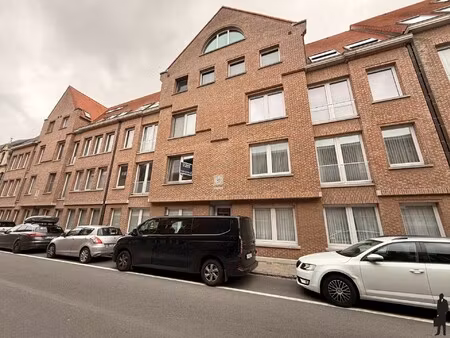 ruim appartement met 2 slk en terras op top ligging in lier.