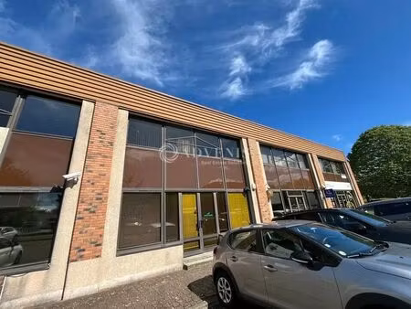 vente local d'activités 246 m²