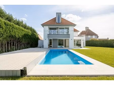 prachtige ongemeubelde nieuwbouwwoning nabij het centrum van knokke