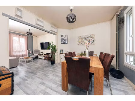 vente maison 4 pièces  70.00m²  vaires