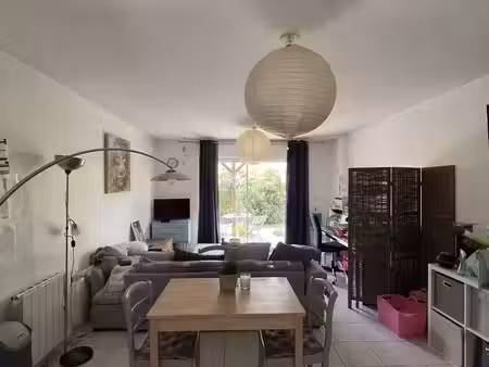 vente appartement saint-paul-trois-châteaux 26130 - - surface privée