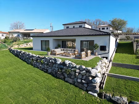 vente maison 4 pièces 160 m² à davézieux (07430)  395 000 €