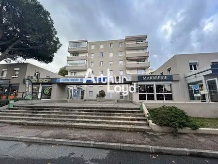 location bureaux 60 m² à 191 m²