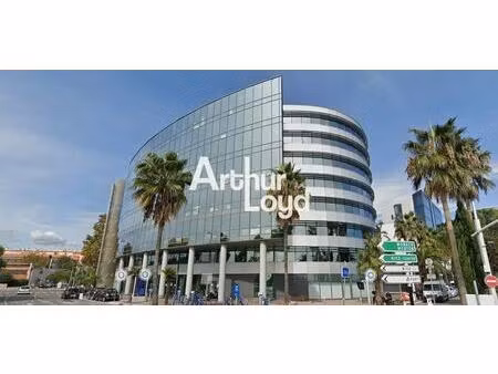 location bureaux 268 m²